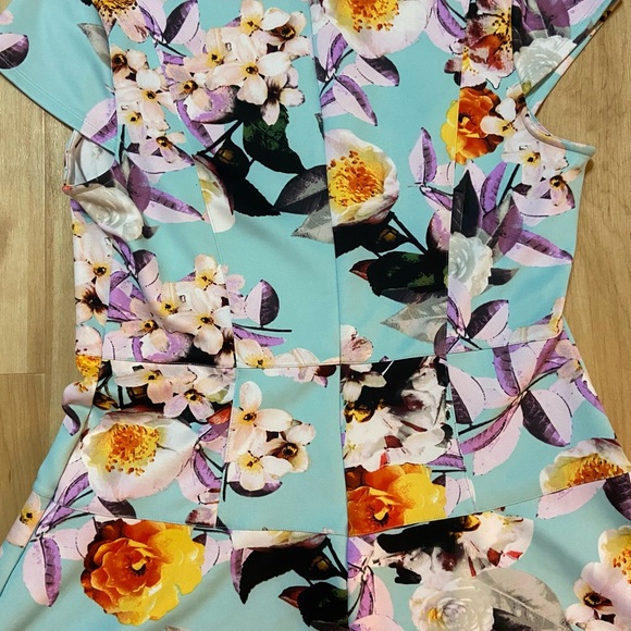 Worthington Floral Dress - Picture 4 of 4